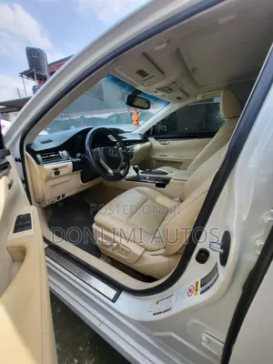 Lexus ES 350 FWD 2014 White