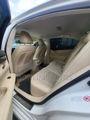 Lexus ES 350 FWD 2014 White