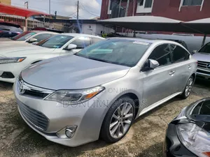 Toyota Avalon XLE Premium 4dr Sedan (3.5L 6cyl 6A) 2014 Silver