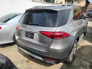 Mercedes-Benz GLE-Class GLE 350 4MATIC 2020 Gold