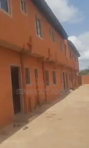 2bdrm Block of Flats in Good Location, Abaranje for sale