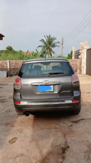 Toyota Matrix 2005 Gray
