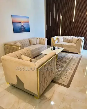 High Solid Top Tier 6 Seaters Sofa Chair