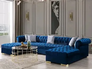 Luxurious Well Crafted U Shaped Sofa Chair
