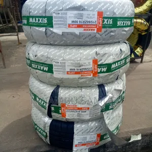 215/60r16 Maxxis Tyre