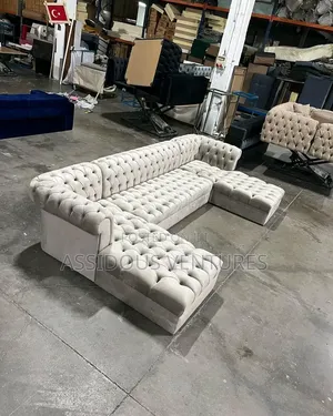 High Solid Opulent High Quality U Shaped Sofa Chair