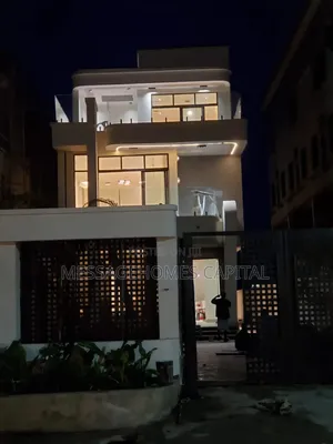 5bdrm Duplex in Lekki-1 Off Freedom for sale
