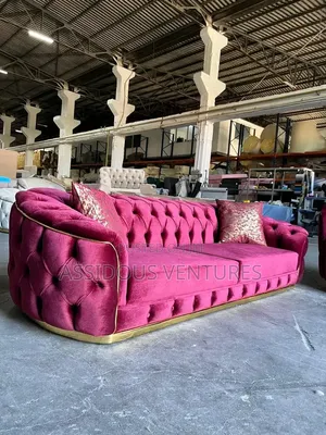 Sophisticated High Quality 3 Seater Sofa Chair