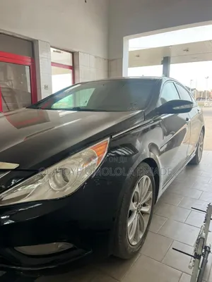 Hyundai Sonata Limited 2.0T Sedan (2.0L 4cyl 6A) 2013 Black