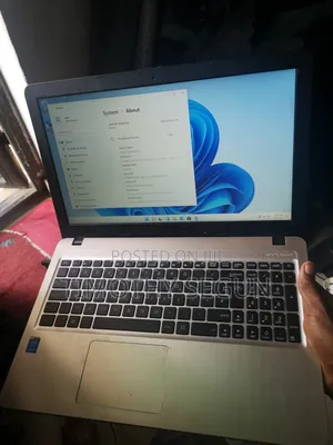 Laptop Asus X540LA 4GB Intel Core i3 HDD 1T