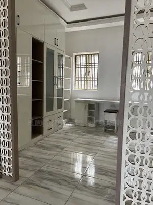 Furnished 3bdrm Duplex in Jahi Gilmore for rent