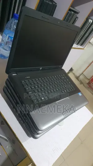 Laptop HP Pavilion 15 8GB Intel Core i3 HDD+SSD 500GB