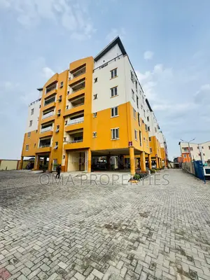 Furnished 3bdrm Apartment in Yaba for sale