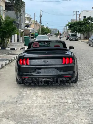 Ford Mustang V6 Convertible 2016 Black