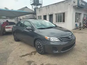 Toyota Corolla 2013 Gray