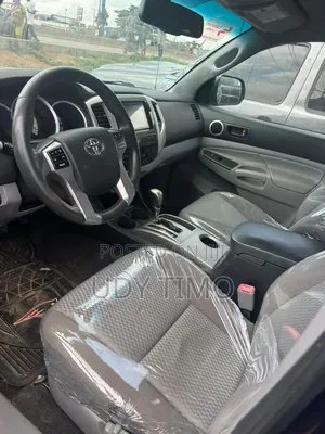 Toyota Tacoma Access Cab 4x4 4.0L V6 6-Speed Manual 2013 Black
