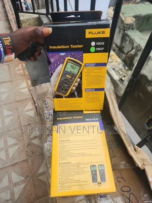 Fluke 1507 or 1503 Insulation Tester