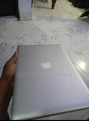 Laptop Apple MacBook 2011 8GB Intel Core i7 HDD 500GB
