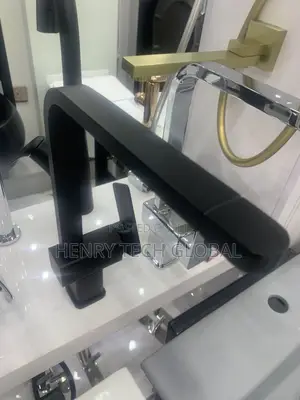 Sink Mixer Tap (Black)