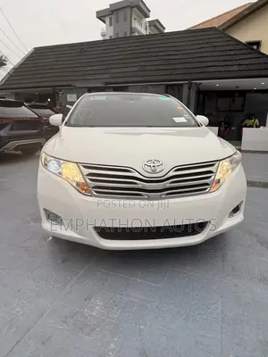 Toyota Venza 2010 White