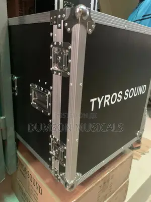 Amp Rack Movable 12 Units