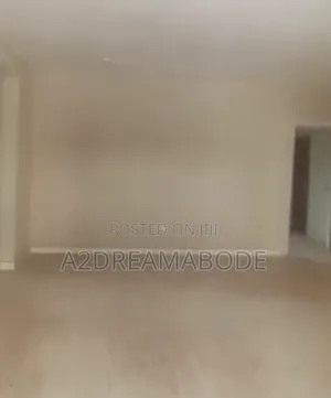 3bdrm Apartment in Off Ogunlana Drive for rent
