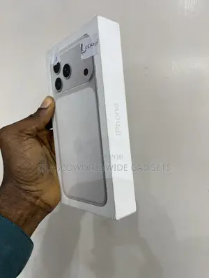 New Apple iPhone 17 Pro Max 256 GB Silver