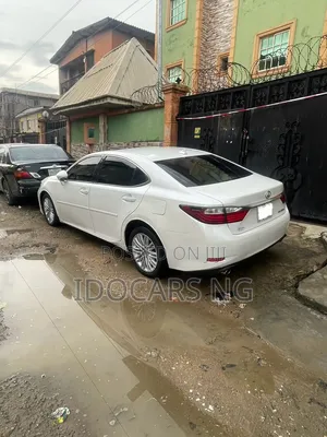 Lexus ES 350 FWD 2014 White