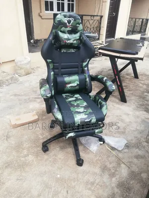 Adjustable Gaming Chair Pro Hand Is Available as Seen