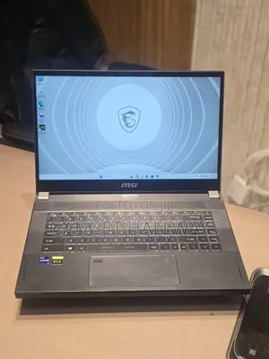 Laptop MSI 32GB Intel Core i7 SSD 512GB