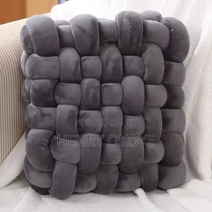 Knot Pillows for U