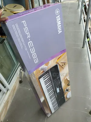 PSR E383 Keyboard