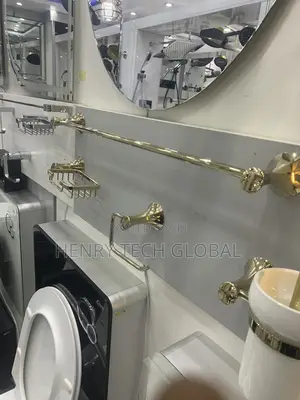 Complete Set of Toilet Accessories (Gold Color)