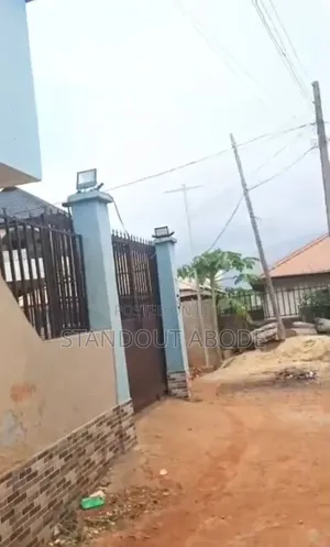 3bdrm Duplex in Good Location, Iyana Ipaja for sale