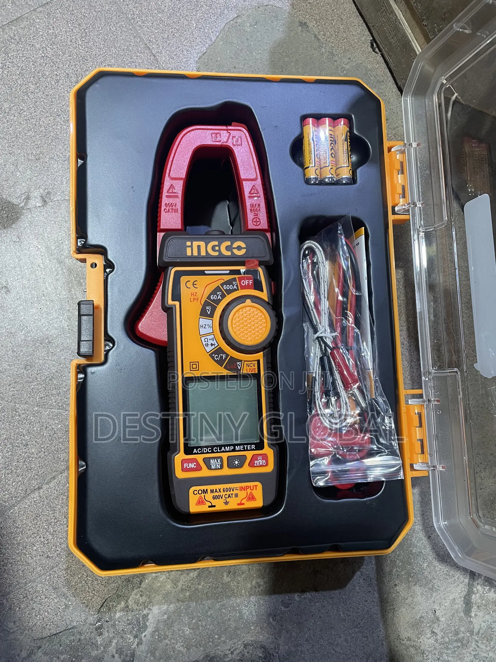 Ingco 600a Ac/Dc Clamp Meter