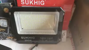 500watts Sukhig Solar Flood Light With Remote and Solar Panel