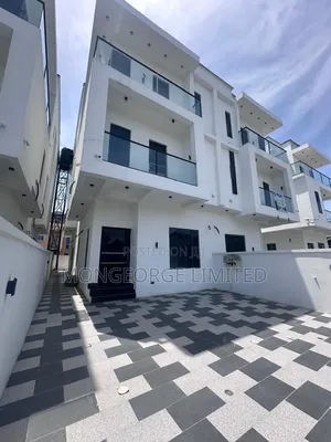 5bdrm Duplex in Ikota for sale