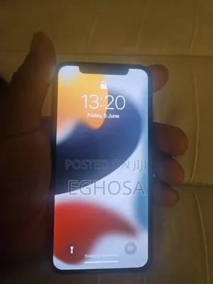 Apple iPhone X 64 GB Black