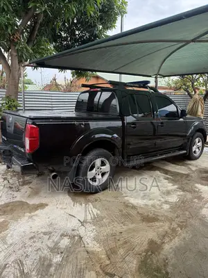Nissan Frontier 2007 Black