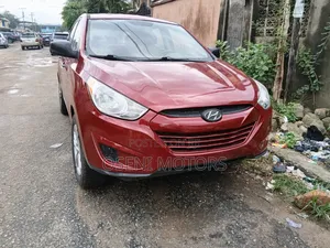 Hyundai Tucson GLS AWD 2011 Red