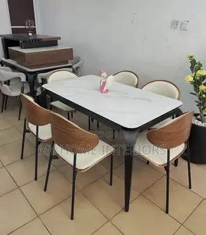 Dinning Table With 6 Chairs