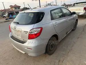 Toyota Matrix 2010 Silver