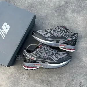New Balance 1906 Black Castle Rock Team Red