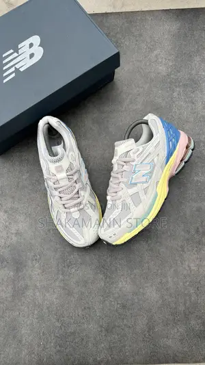 Original 1906 New Balance Agora Blue Pink