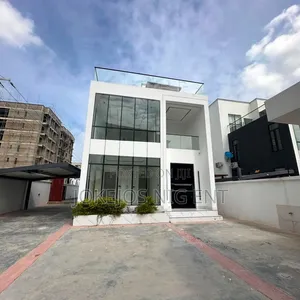 5bdrm Duplex in Lekki Phase 1 for sale