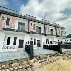 2bdrm Townhouse/Terrace in Lbs Lagos Business, Olokonla for sale