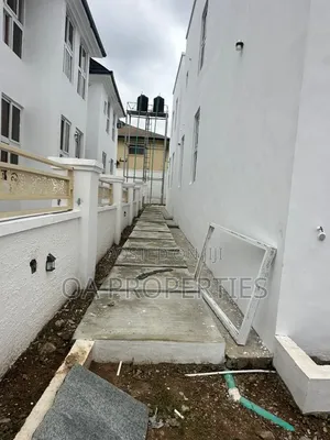 5bdrm Duplex in Ikolaba Estate, Ibadan for rent