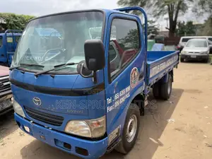 Toyota Dyna 200 2rz 2007 Blue