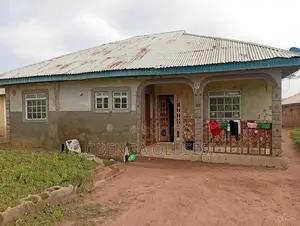 3bdrm Bungalow in Ikorodu for sale