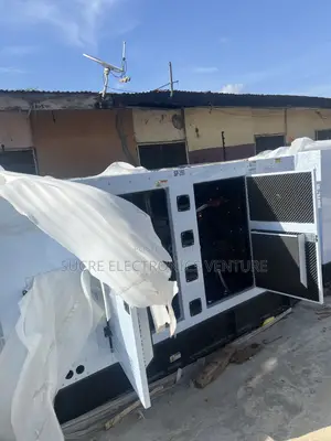 350kva Perkins Super Silent Industrial Diesel Soundproof Generator Set
